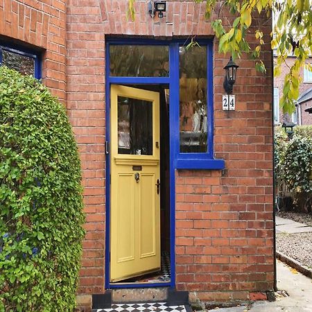 Pass The Keys Colourful, Quirky Artist-Owned 3 Bed Next To Cafes Villa Belfast Buitenkant foto