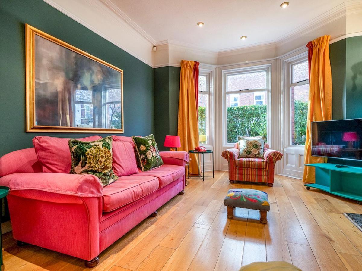 Pass The Keys Colourful, Quirky Artist-Owned 3 Bed Next To Cafes Villa Belfast Buitenkant foto