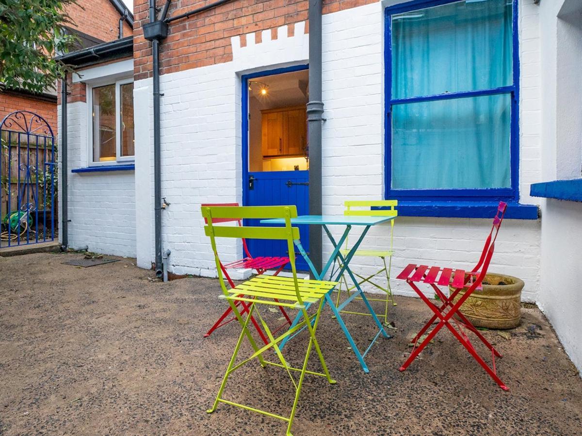 Pass The Keys Colourful, Quirky Artist-Owned 3 Bed Next To Cafes Villa Belfast Buitenkant foto