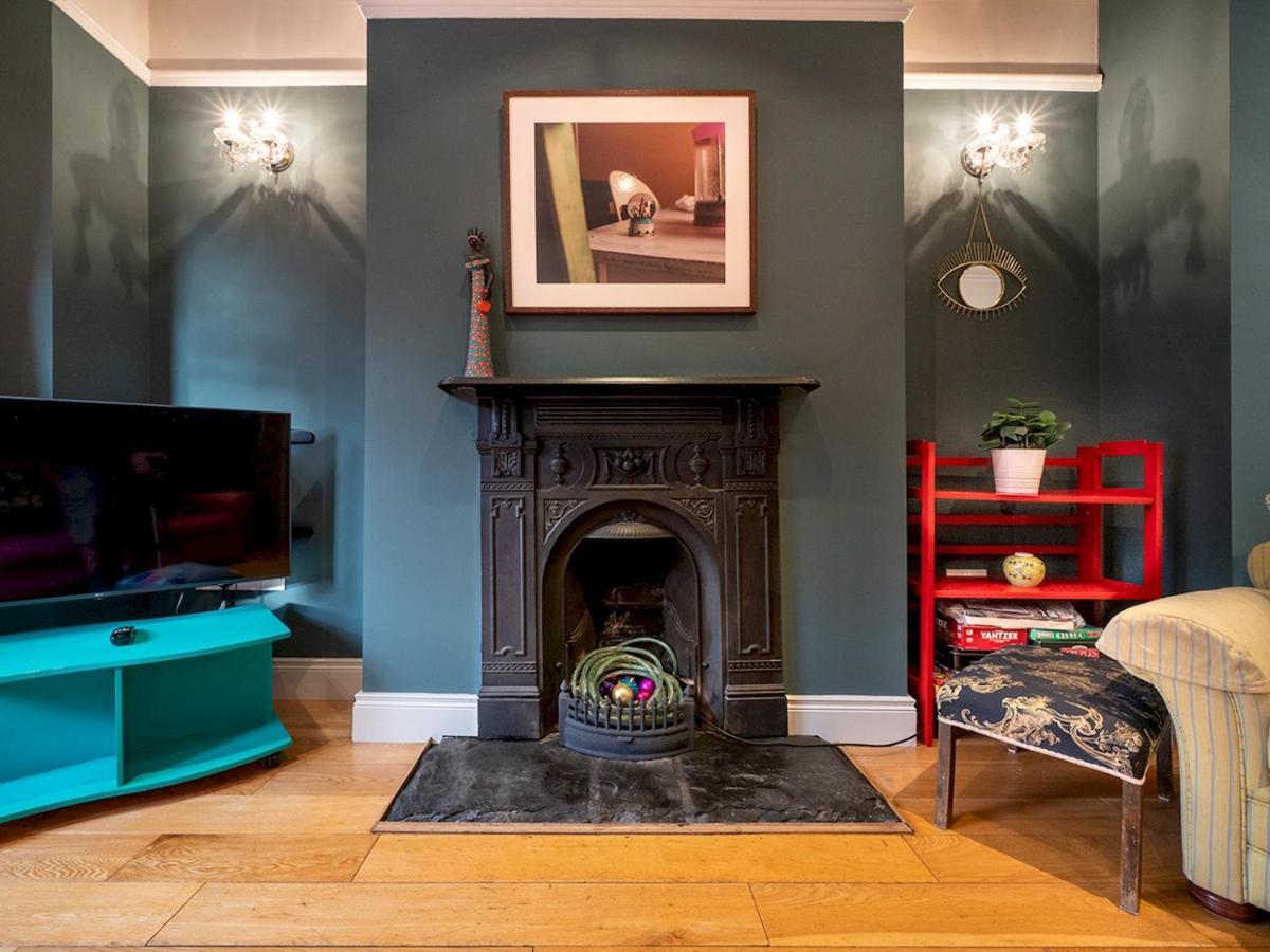 Pass The Keys Colourful, Quirky Artist-Owned 3 Bed Next To Cafes Villa Belfast Buitenkant foto