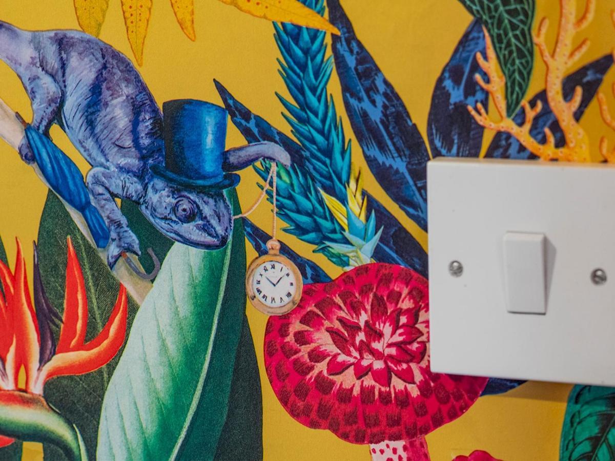 Pass The Keys Colourful, Quirky Artist-Owned 3 Bed Next To Cafes Villa Belfast Buitenkant foto