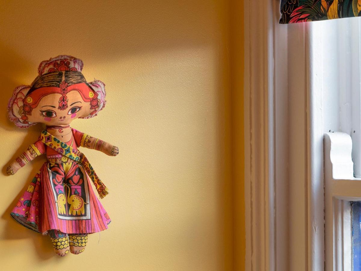 Pass The Keys Colourful, Quirky Artist-Owned 3 Bed Next To Cafes Villa Belfast Buitenkant foto